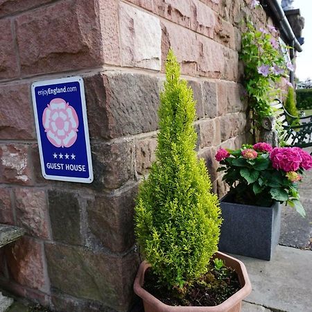 Biddulph  Chapel Croft Guest House מראה חיצוני תמונה