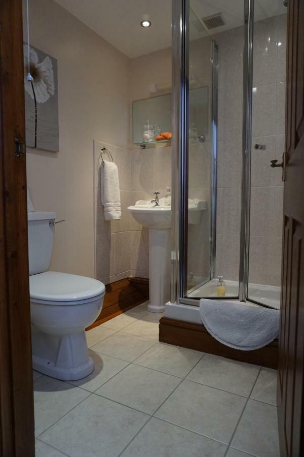 Biddulph  Chapel Croft Guest House מראה חיצוני תמונה