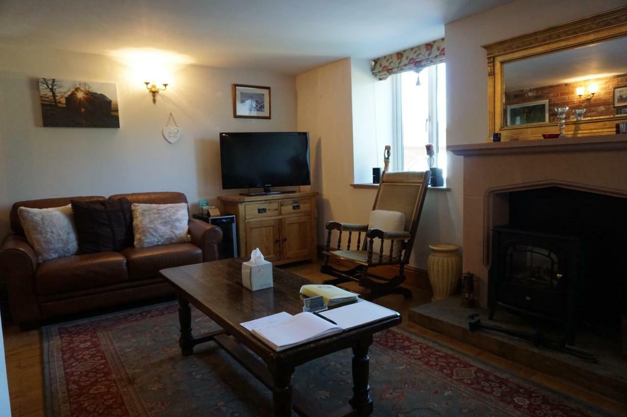 Biddulph  Chapel Croft Guest House מראה חיצוני תמונה
